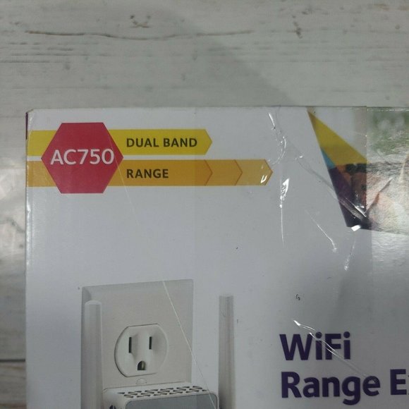 NETGEAR WiFi Range Extender AC750 EX3700 100NAS - Picture 3 of 6